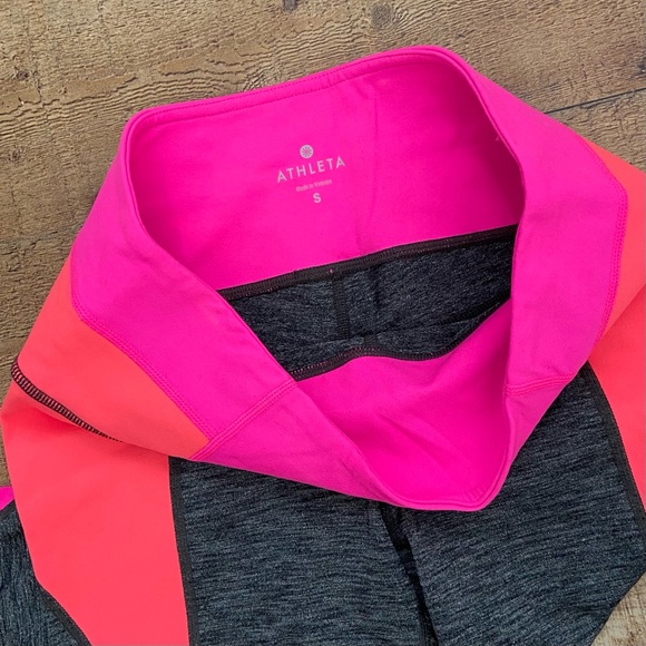 ATHLETA Retro Style Capri Leggings - Picture 2 of 4